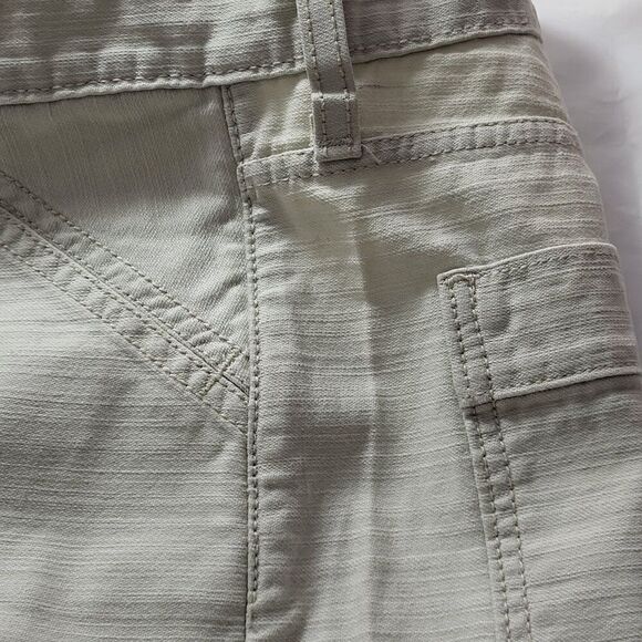 Levi Strauss, Not Worn, Tan, Women's Jeans, Size 12 - Picture 8 of 9